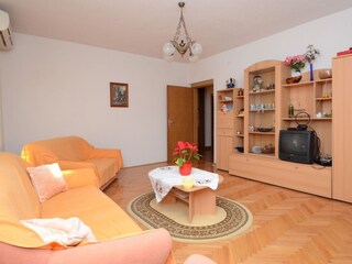 Apartment Zavalatica  10