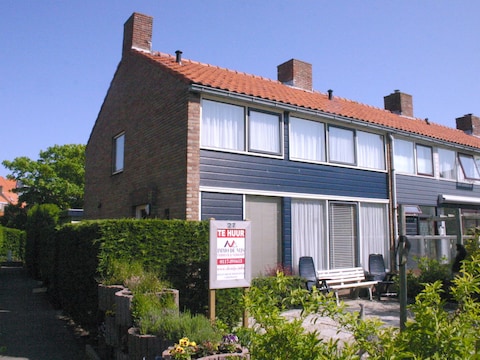 Holiday house Egelantierlaan 27