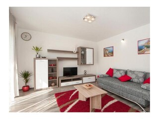 Apartment Kaštel Lukšić  10