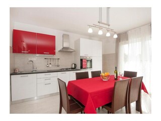 Apartment Kaštel Lukšić  12