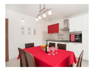 Apartment Kaštel Lukšić  13