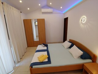 Apartment Pirovac  20