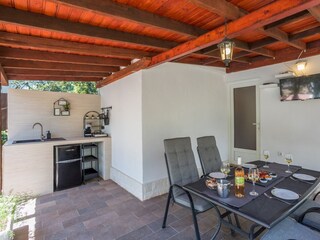 Holiday house Stari Grad  32