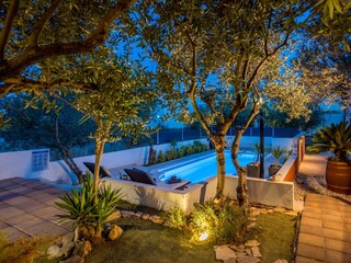 Holiday house Stari Grad  34