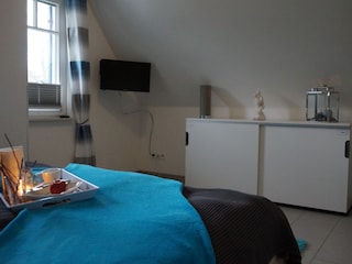 Schlafzimmer2, 1 Doppelbett+Zusatzbett