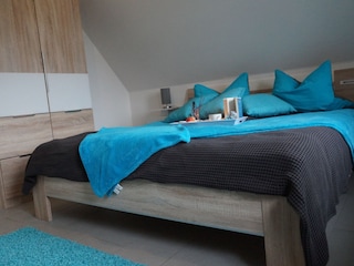 Schlafzimmer2, 1 Doppelbett+Zusatzbett