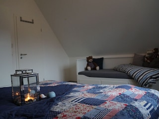 Schlafzimmer1, !Doppelbett+Zusatzbett