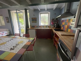 Küche und Esszimmer