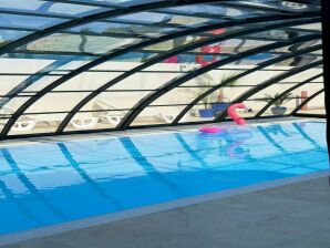 Comfortabel, handig appartement, zwembad