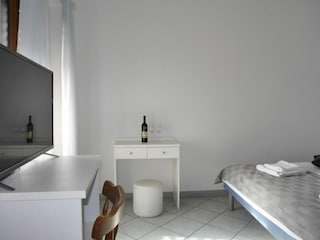 Apartment Dugi Rat Features 8