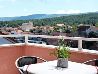 Apartment Vrboska Außenaufnahme 6