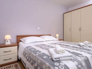 Apartment Vrboska Features 26