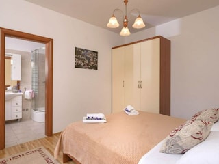 Appartement Vrboska Équipement 11