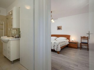 Apartment Vrboska Features 11