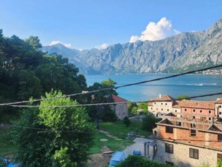 Vakantiehuis Kotor Buitenaudio-opname 4