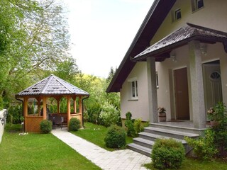 Apartment Welt Outdoor Recording 3