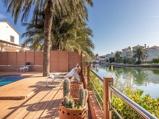 Villa Empuriabrava Outdoor Recording 1