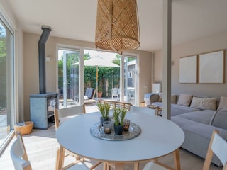 Das gemütliche Wohnzimmer mit Kamin