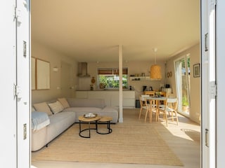 Das helle Wohnzimmer