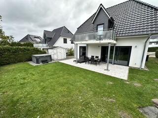 Villa Alcedo Gartenansicht