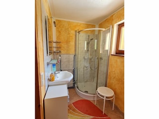 Waschbecken, Dusche