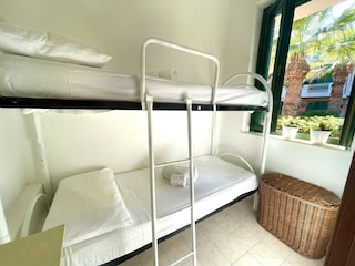 Apartment Pollina Features 21