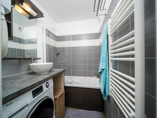 Apartment Uvernet-Fours Ausstattung 4