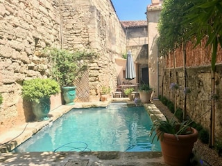 Apartment Arpaillargues-et-Aureillac Außenaufnahme 6