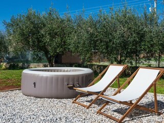 Villa Valtura Outdoor Recording 11