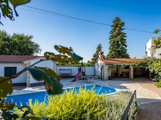 Ferienhaus Režanci Außenaufnahme 1