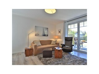 Ostseegarten - Blick auf den offenen Wohnbereich mit Terrassenzugang