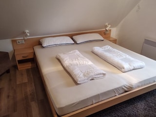 Schlafzimmer 2 mit Balkon