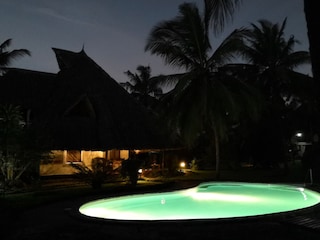 Villa Diani Beach Swimming Pool 27
