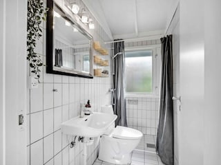 Holiday house Dronningmølle  13