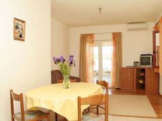 Apartment Lumbarda  15