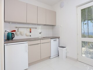 Apartment Okrug Gornji  14