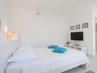 Apartment Okrug Gornji  16