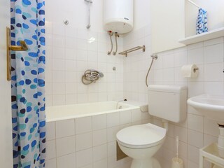 Apartment Okrug Gornji  18