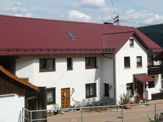 Hausansicht von der Straße