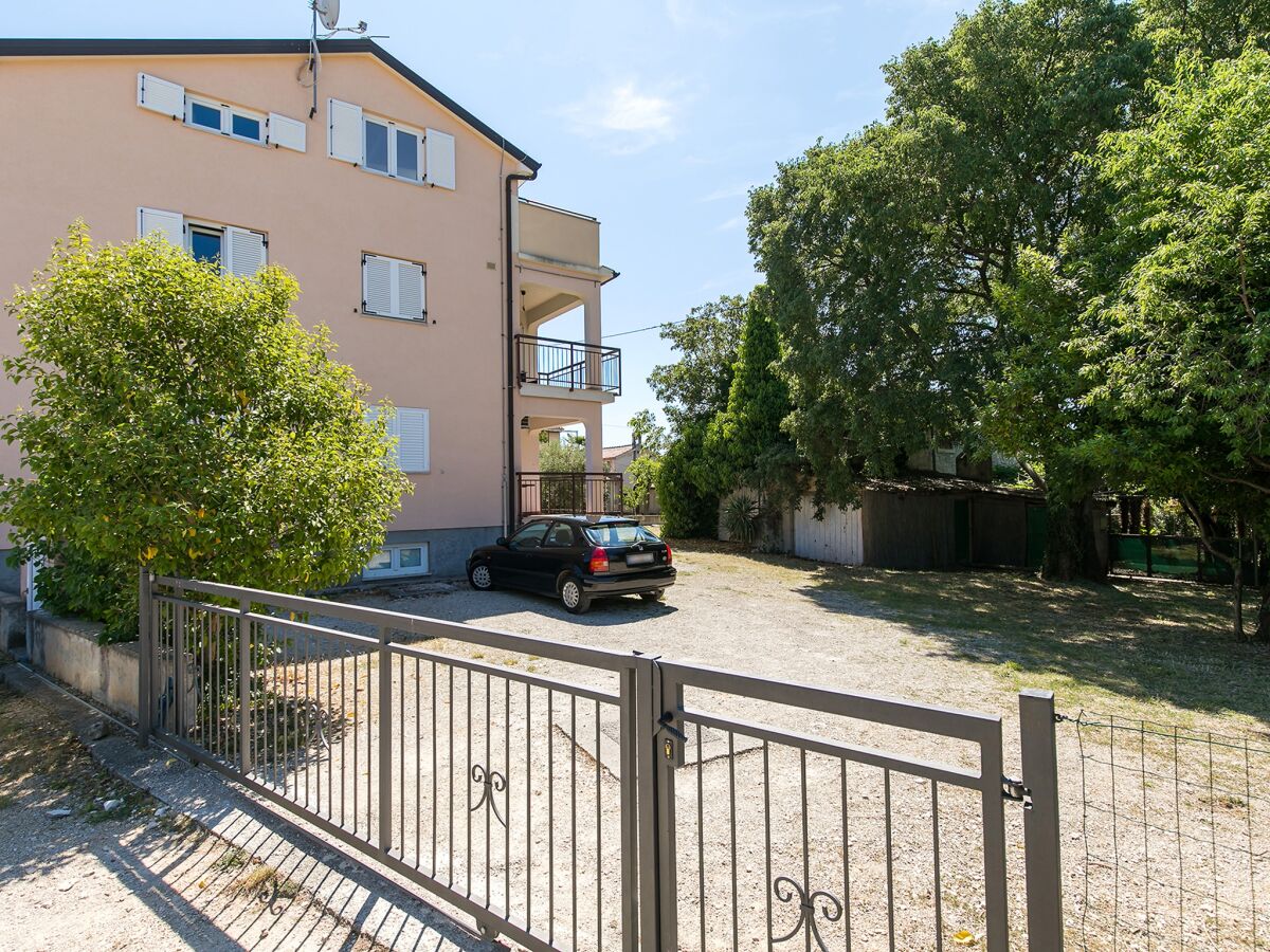 Apartment Mali Maj 1