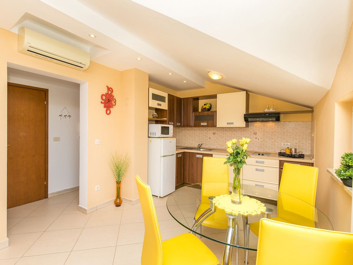 Apartment Mali Maj 8