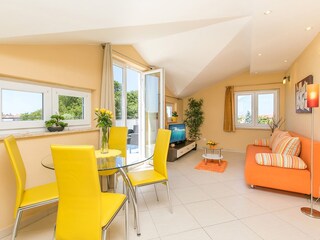 Apartment Mali Maj  9