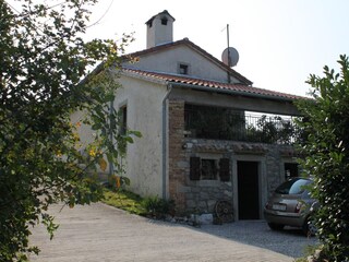 Holiday house Roč  5