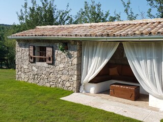 Holiday house Roč  11