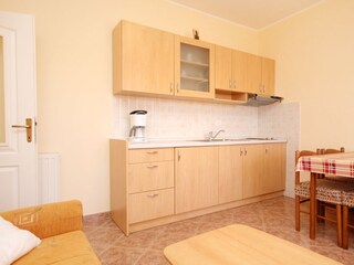 Apartment Okrug Gornji  13