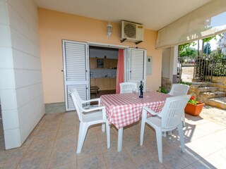 Apartment Okrug Gornji  19