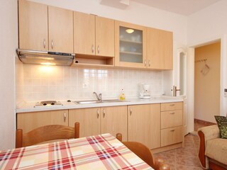 Apartment Okrug Gornji  13