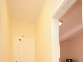 Apartment Okrug Gornji  18