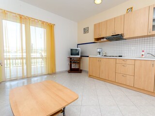 Apartment Okrug Gornji  12