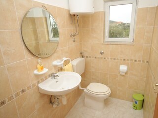 Apartment Mrljane  11